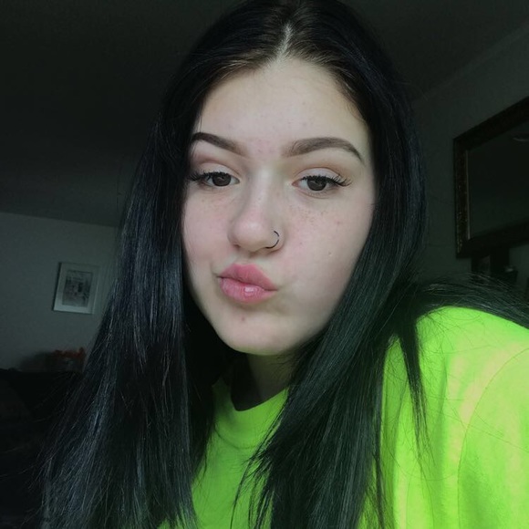 Meet your Posher, Kaitlyn - Picture 1 of 1